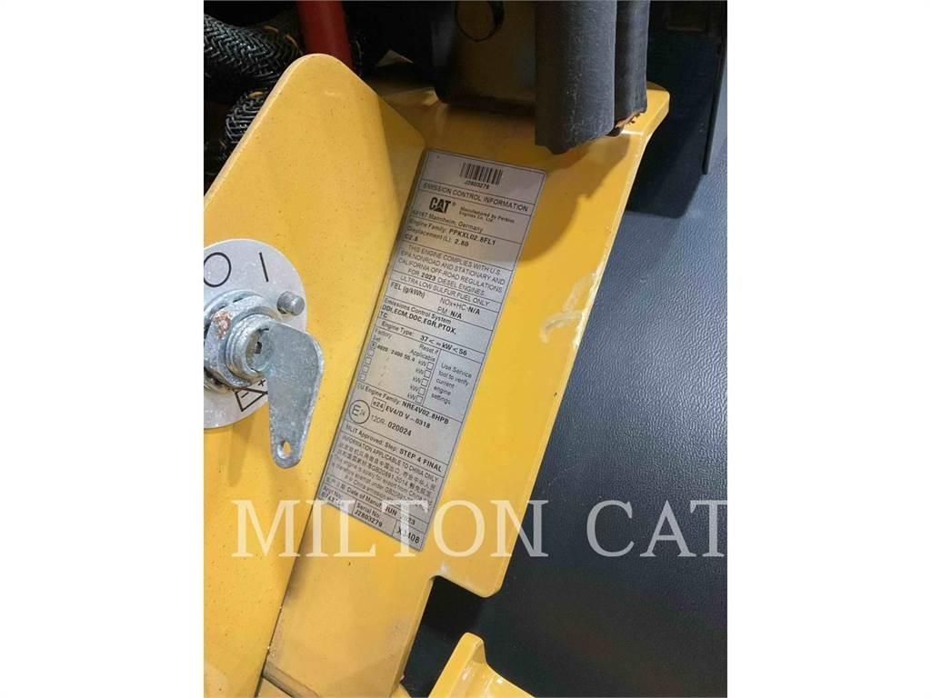 CAT 906 Tekerlekli yükleyiciler