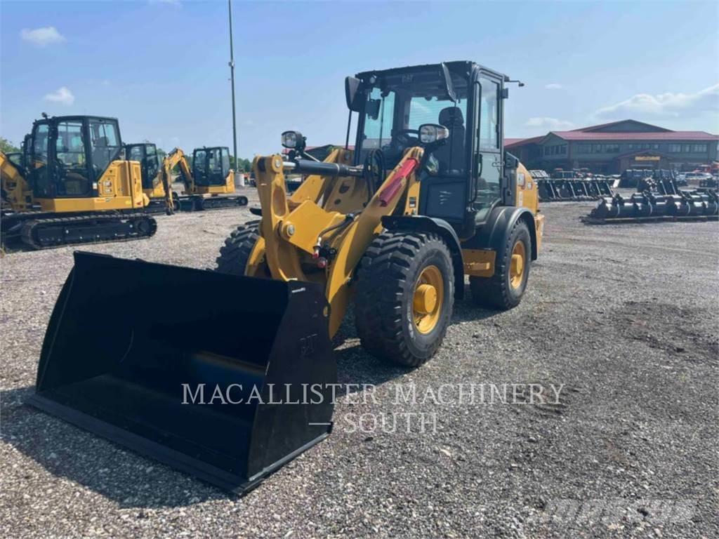 CAT 906 Tekerlekli yükleyiciler
