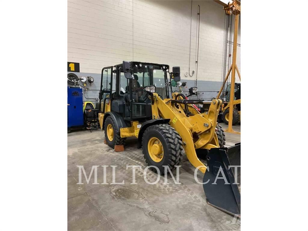CAT 906 Tekerlekli yükleyiciler