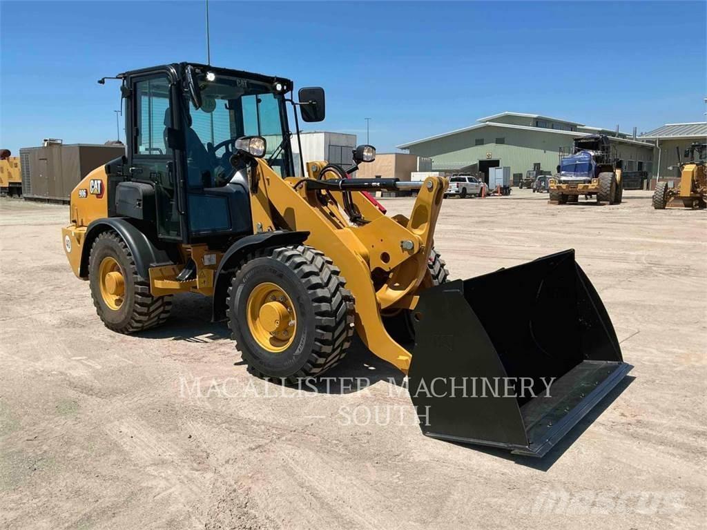 CAT 906 Tekerlekli yükleyiciler
