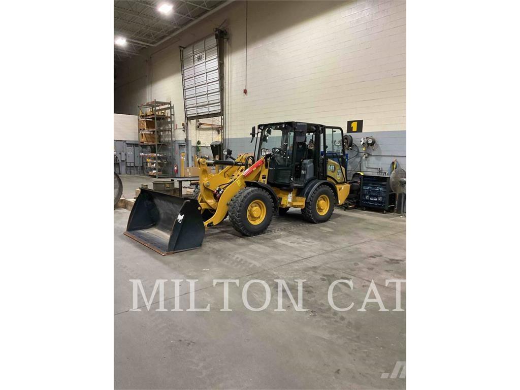 CAT 906 Tekerlekli yükleyiciler