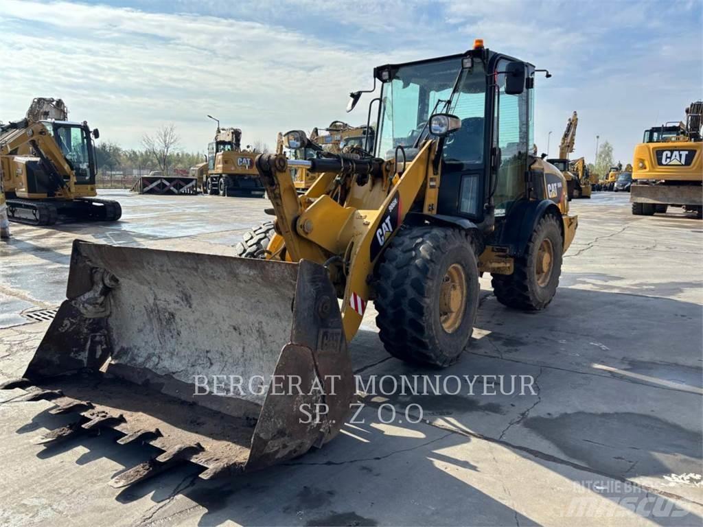 CAT 906H2 Tekerlekli yükleyiciler