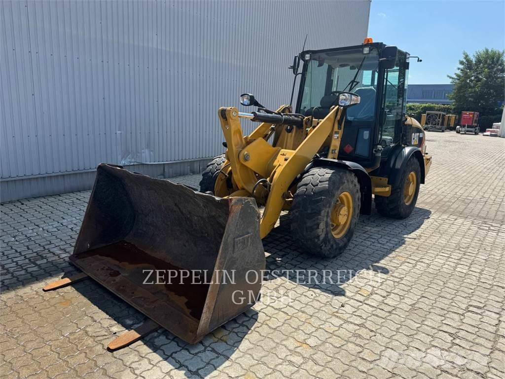 CAT 906H2 Tekerlekli yükleyiciler