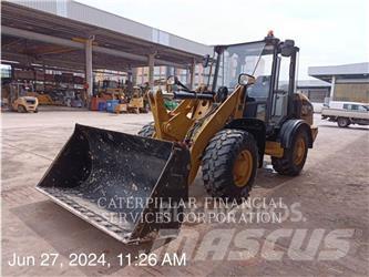 CAT 906K Tekerlekli yükleyiciler