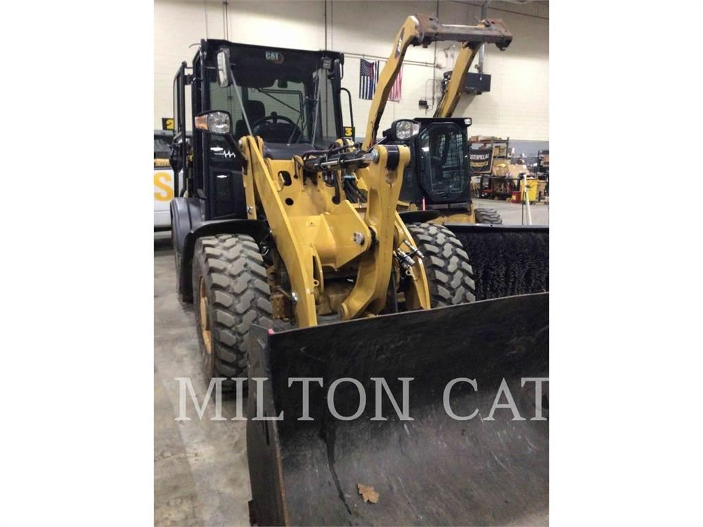 CAT 906M Tekerlekli yükleyiciler