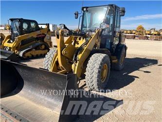 CAT 906M Tekerlekli yükleyiciler