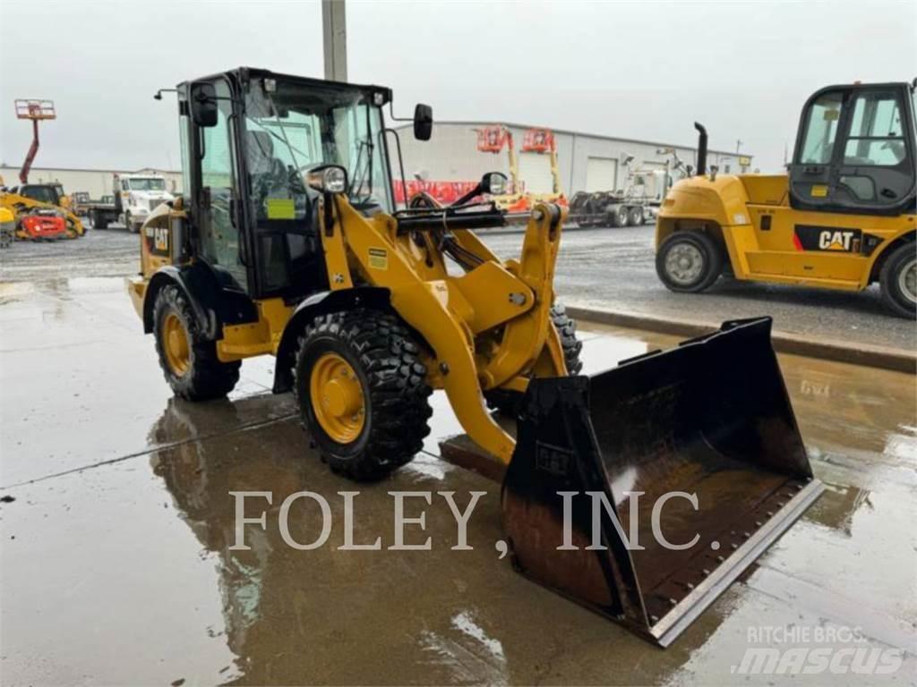CAT 906M Tekerlekli yükleyiciler