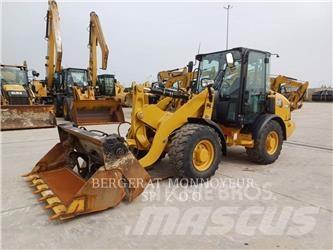 CAT 906M Tekerlekli yükleyiciler