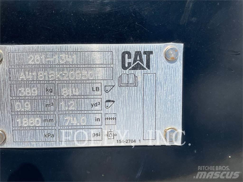 CAT 906M Tekerlekli yükleyiciler