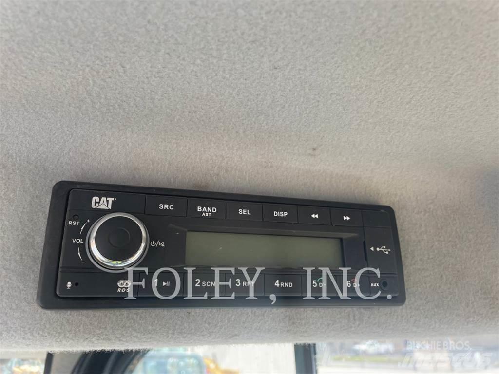 CAT 906M Tekerlekli yükleyiciler