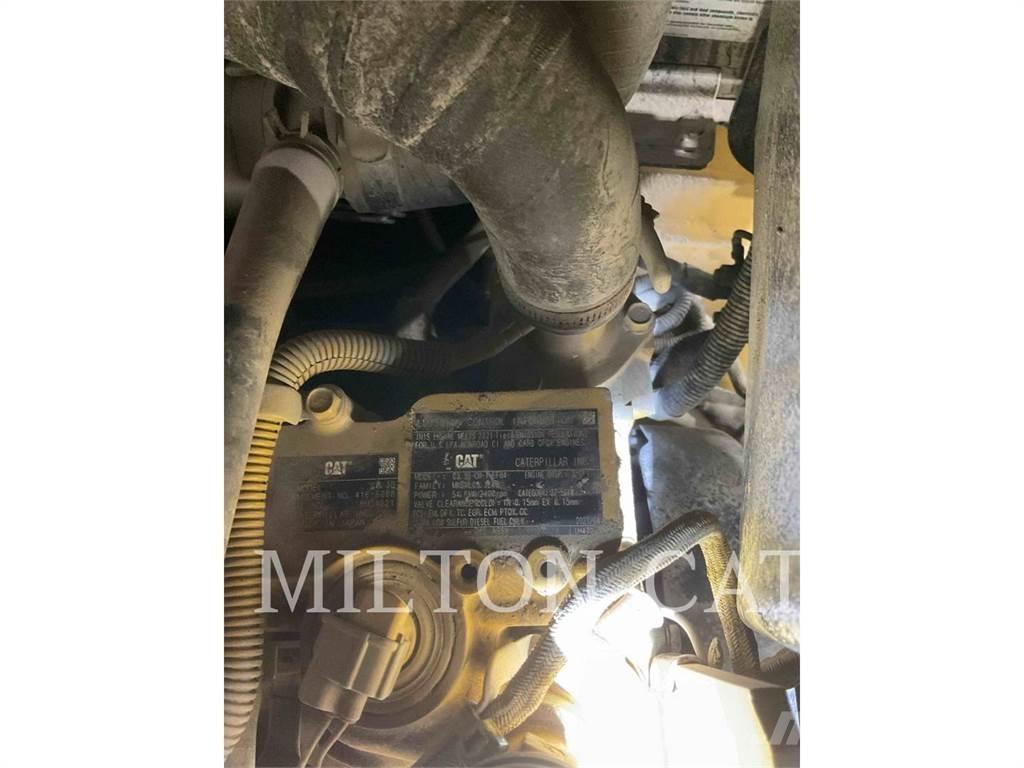 CAT 906M Tekerlekli yükleyiciler