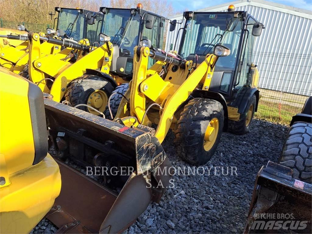 CAT 906M Tekerlekli yükleyiciler
