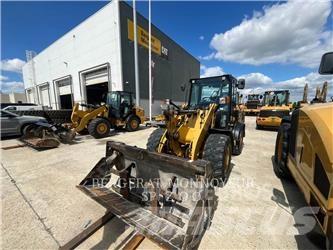 CAT 906M Tekerlekli yükleyiciler