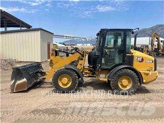 CAT 906M Tekerlekli yükleyiciler