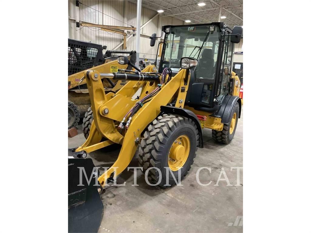 CAT 906M Tekerlekli yükleyiciler