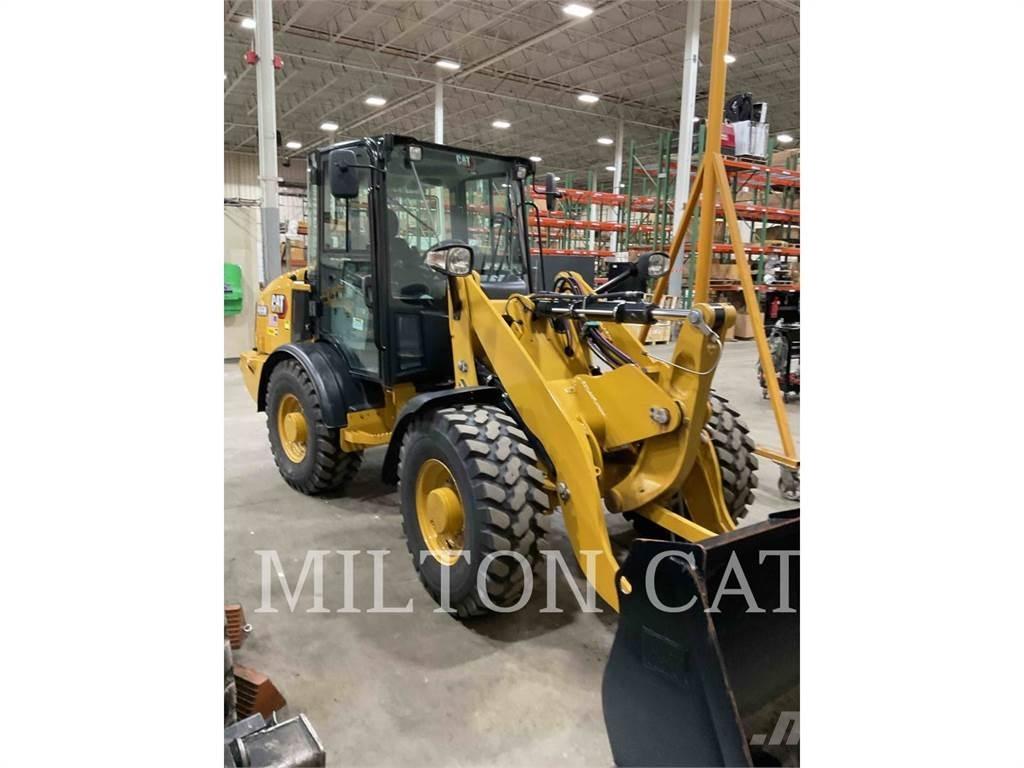 CAT 906M Tekerlekli yükleyiciler