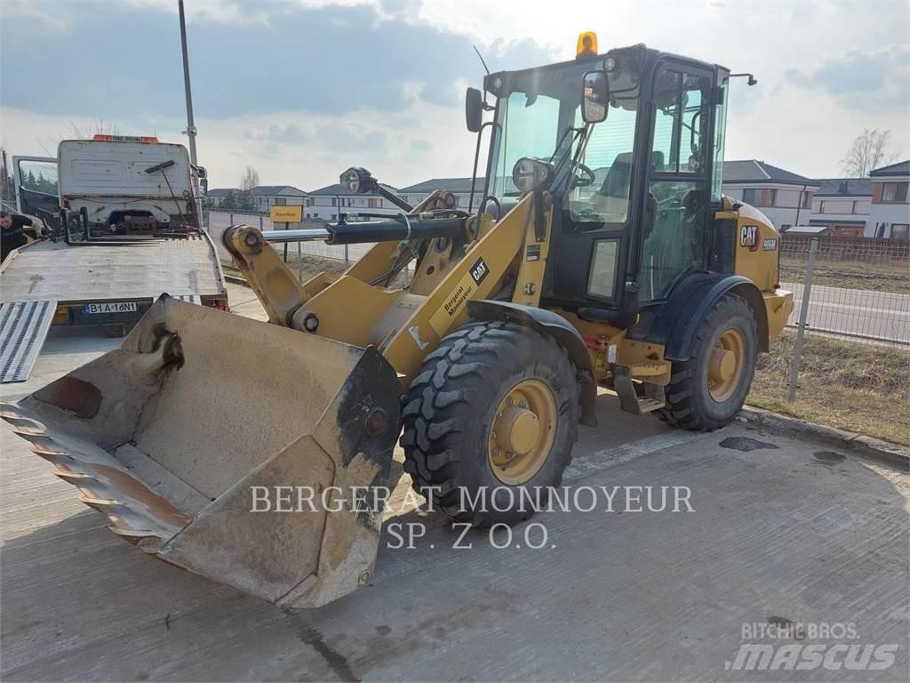 CAT 906M Tekerlekli yükleyiciler