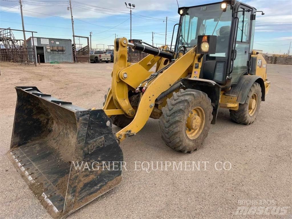 CAT 906M Tekerlekli yükleyiciler