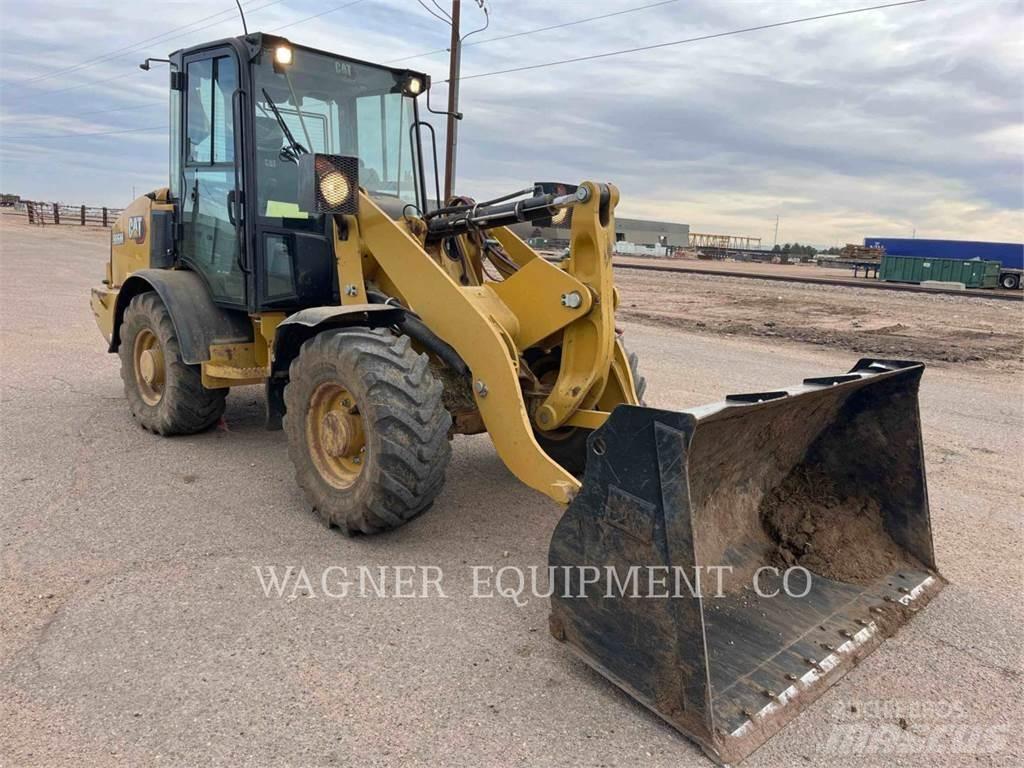CAT 906M Tekerlekli yükleyiciler
