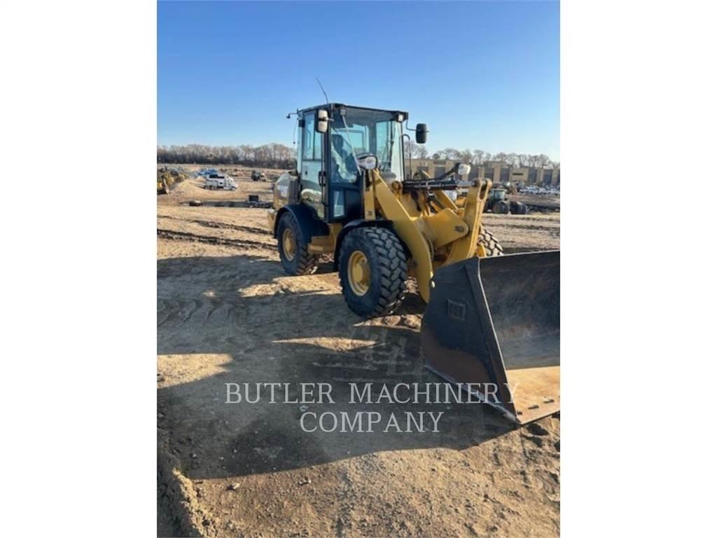CAT 906M Tekerlekli yükleyiciler