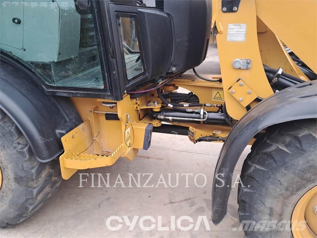 CAT 906M Tekerlekli yükleyiciler