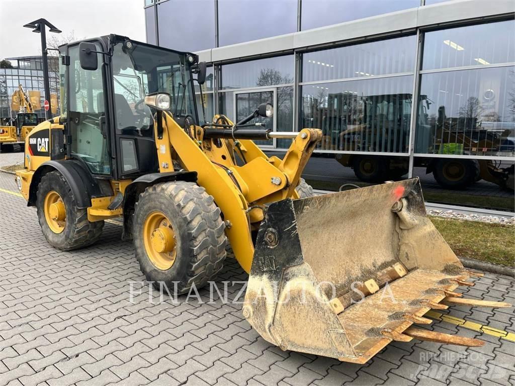 CAT 906M Tekerlekli yükleyiciler