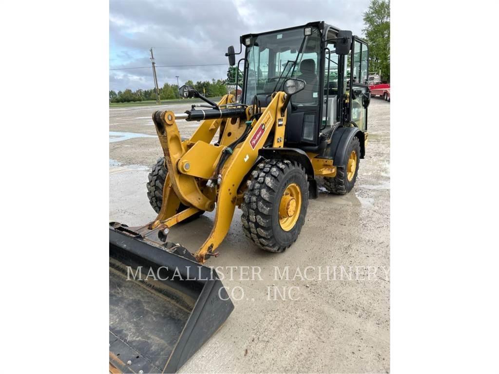 CAT 906M Tekerlekli yükleyiciler