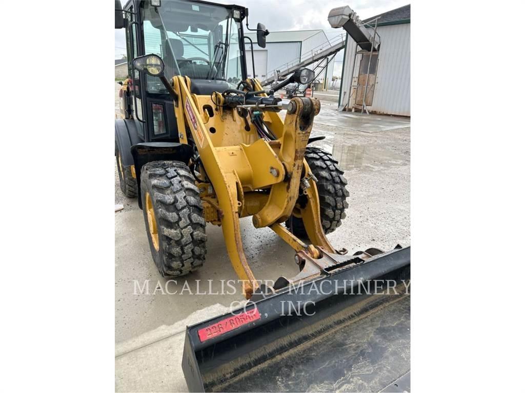 CAT 906M Tekerlekli yükleyiciler