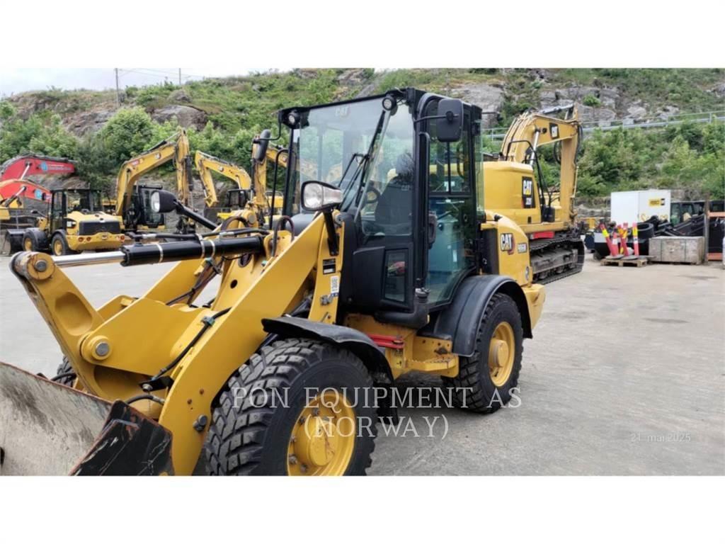 CAT 906M Tekerlekli yükleyiciler