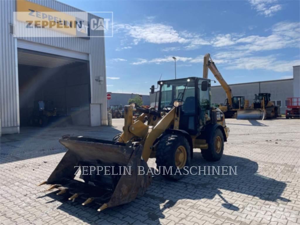 CAT 906M Tekerlekli yükleyiciler