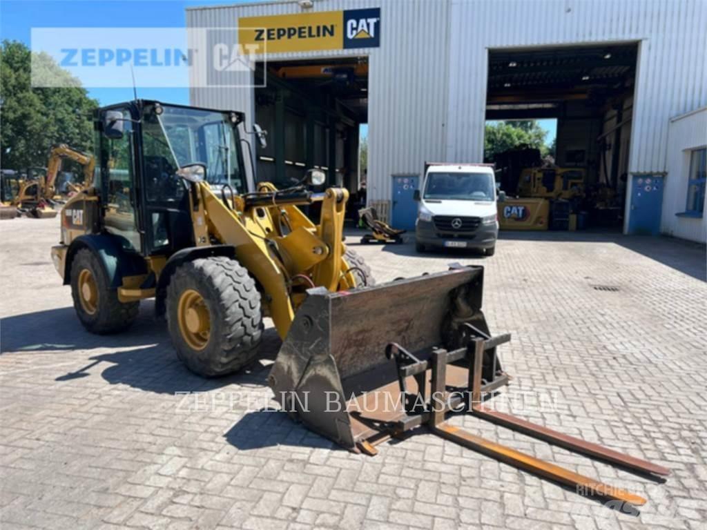 CAT 906M Tekerlekli yükleyiciler