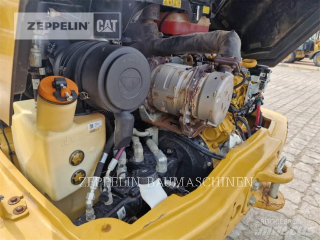 CAT 906M Tekerlekli yükleyiciler