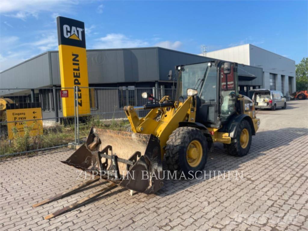 CAT 906M Tekerlekli yükleyiciler