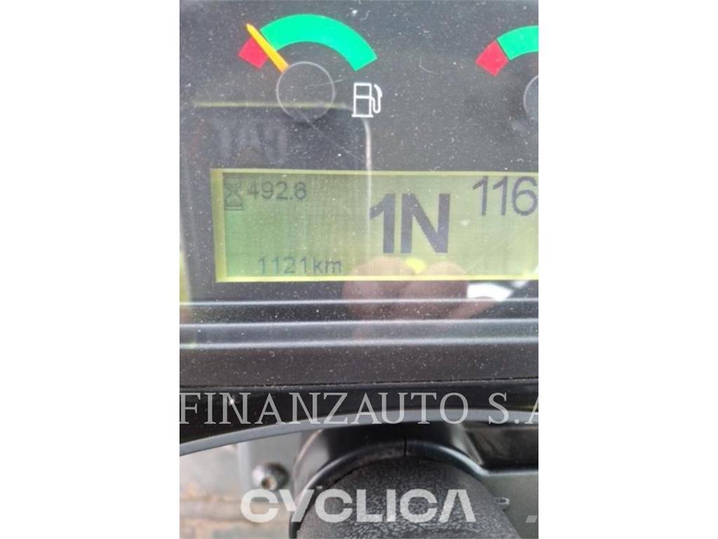 CAT 906M Tekerlekli yükleyiciler