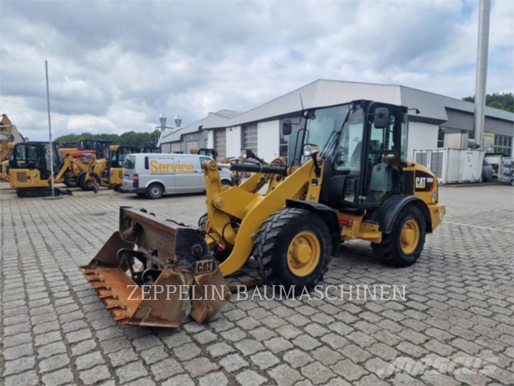 CAT 906M Tekerlekli yükleyiciler