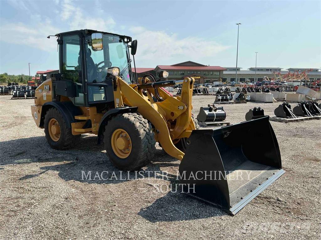 CAT 907 Tekerlekli yükleyiciler