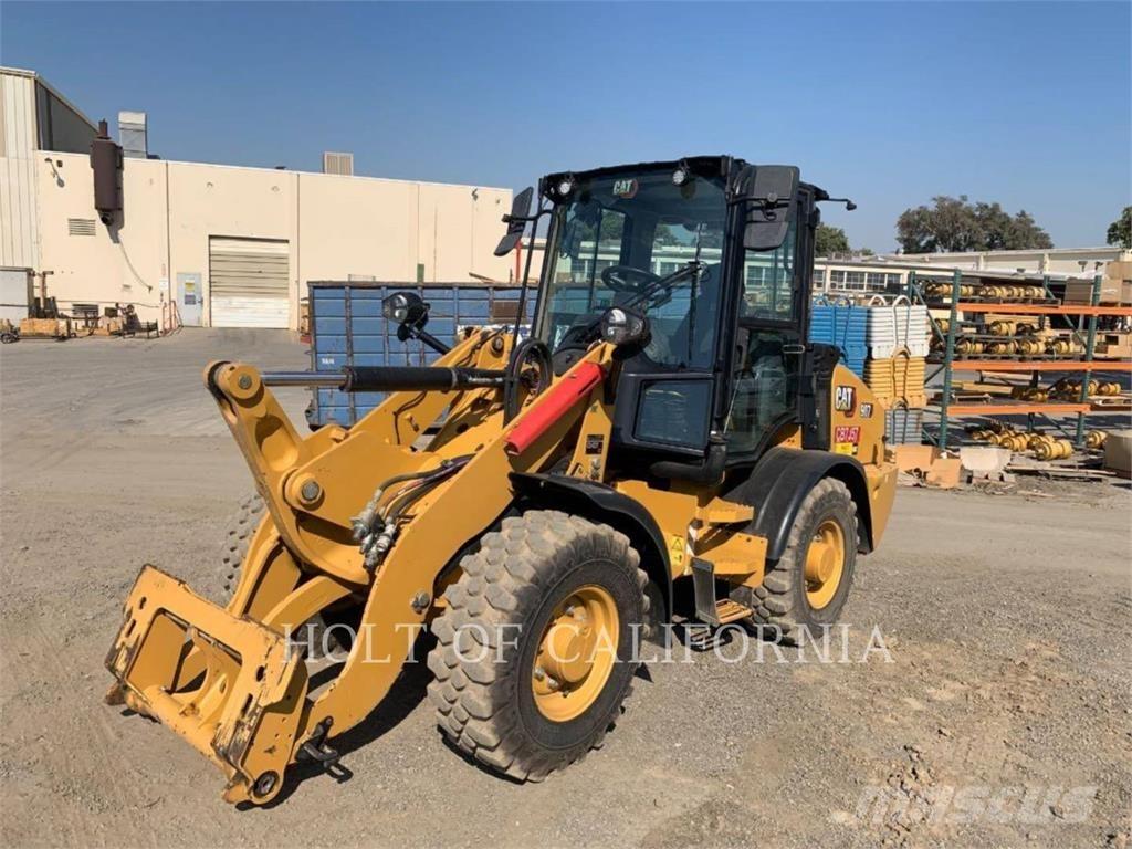 CAT 907 Tekerlekli yükleyiciler