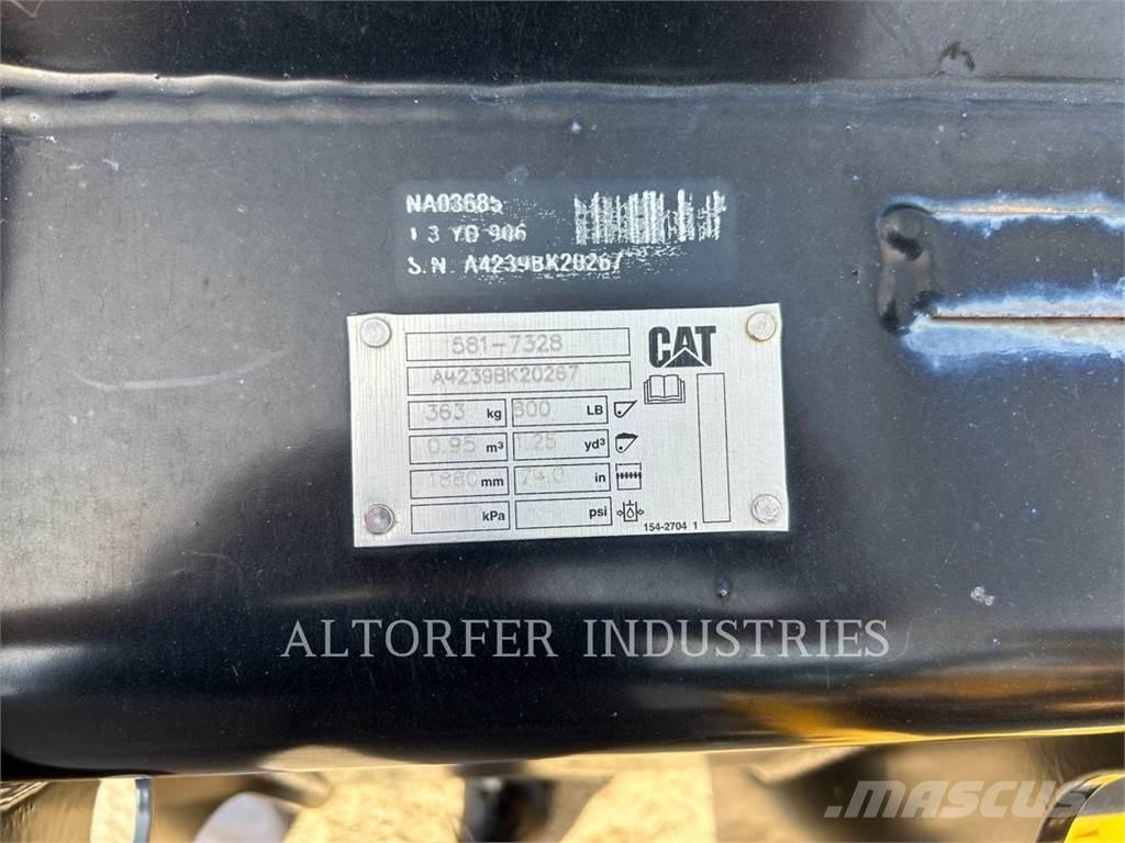 CAT 907-14 Tekerlekli yükleyiciler