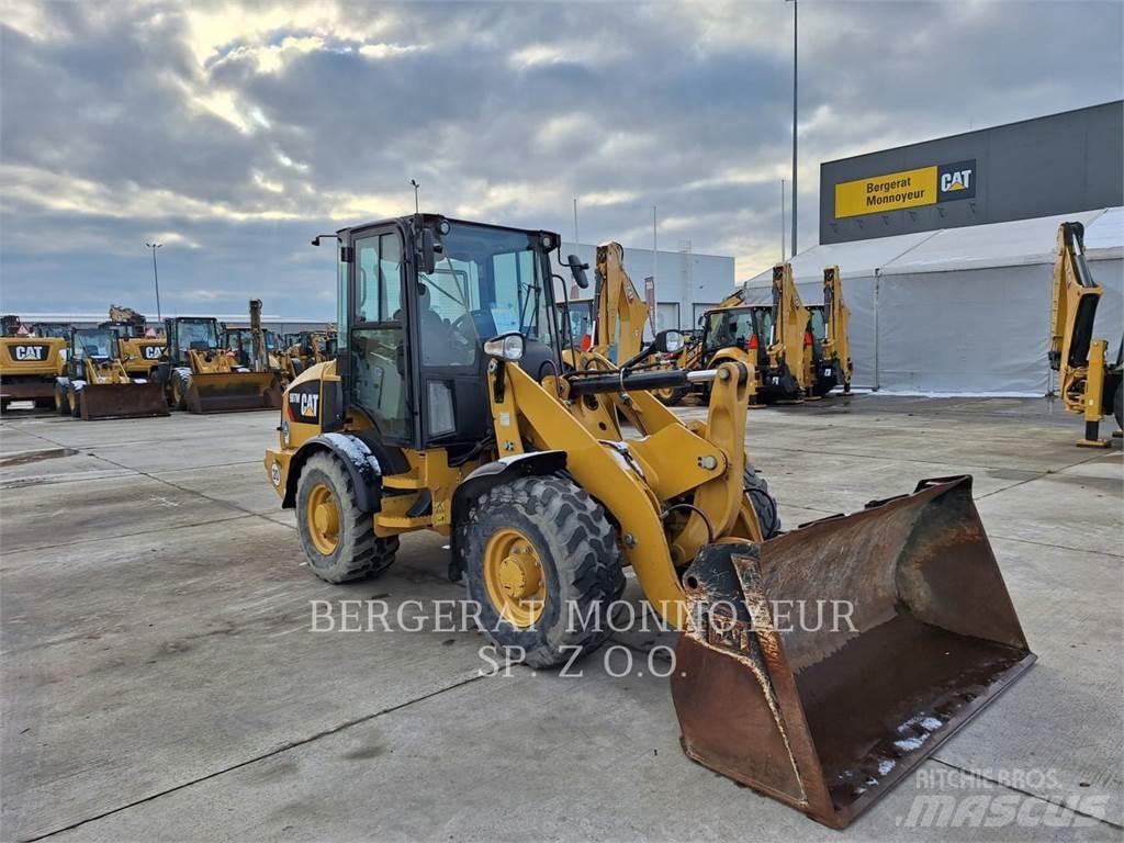 CAT 907M Tekerlekli yükleyiciler