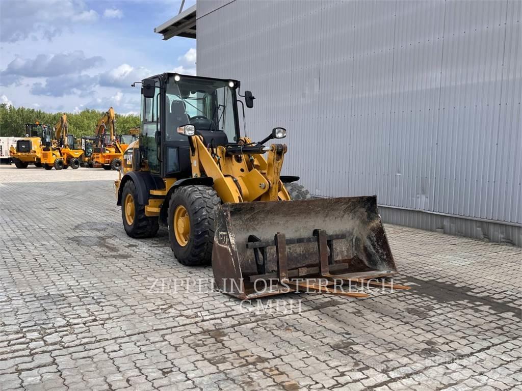 CAT 907M Tekerlekli yükleyiciler
