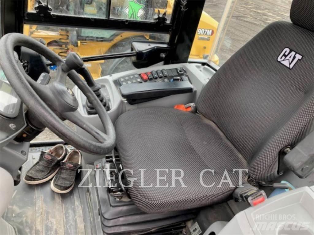 CAT 907M Tekerlekli yükleyiciler
