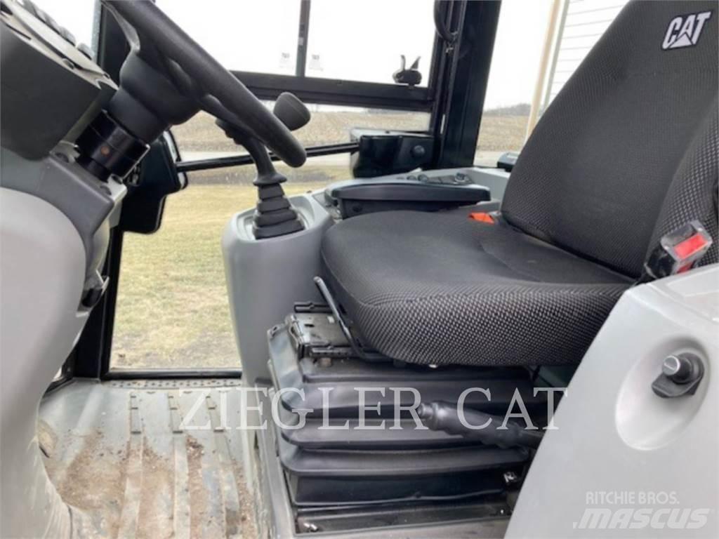 CAT 907M Tekerlekli yükleyiciler