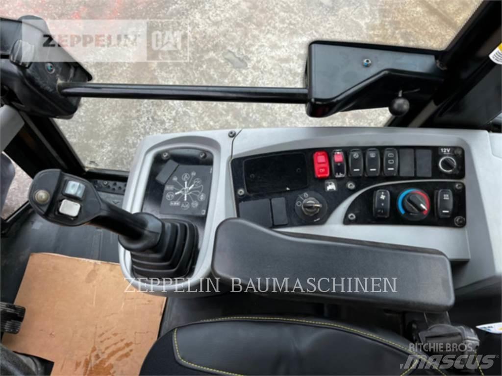 CAT 907M Tekerlekli yükleyiciler