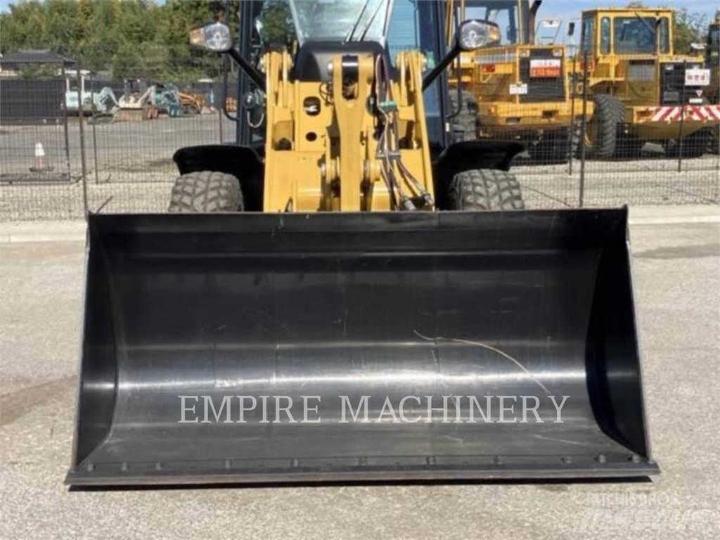CAT 907M Tekerlekli yükleyiciler