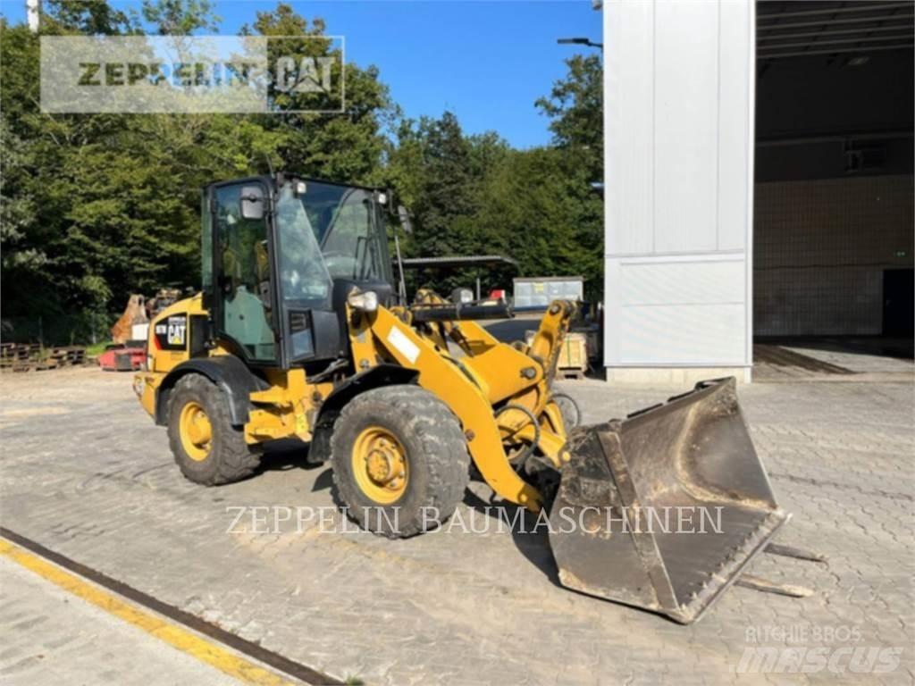 CAT 907M Tekerlekli yükleyiciler