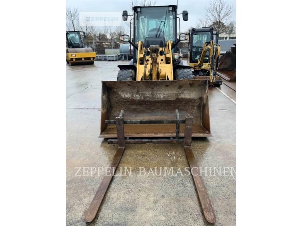 CAT 907M Tekerlekli yükleyiciler