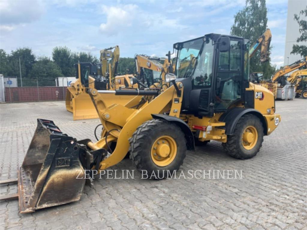 CAT 907M Tekerlekli yükleyiciler