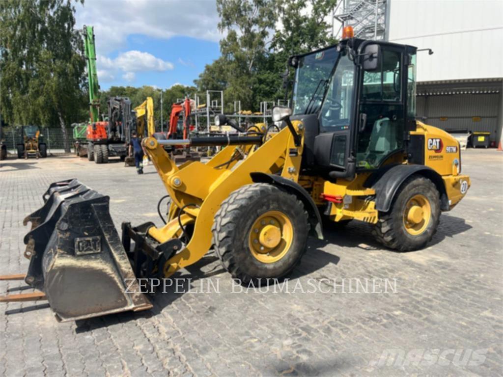 CAT 907M Tekerlekli yükleyiciler