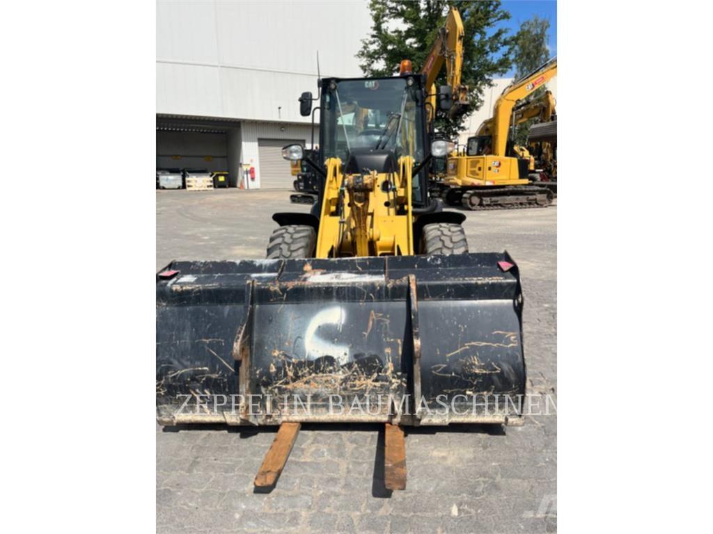CAT 907M Tekerlekli yükleyiciler