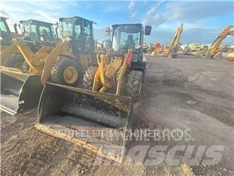 CAT 908 Tekerlekli yükleyiciler